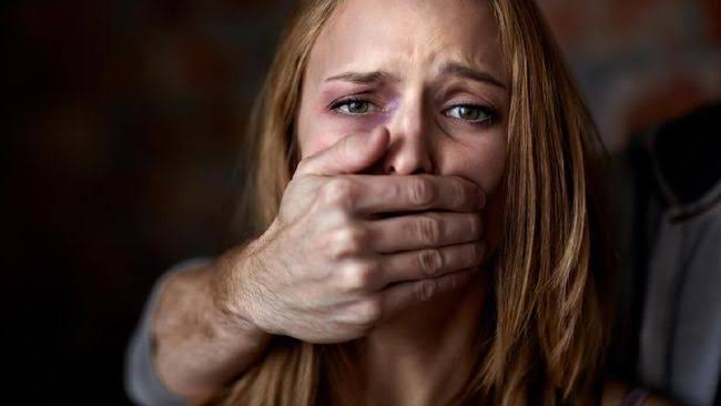 Alasan Psikologi Mengapa Perempuan Rentan Menjadi Korban Toxic Relationship