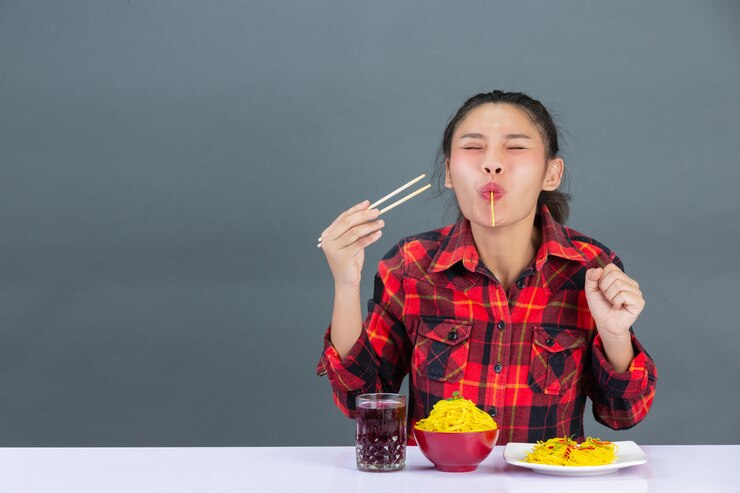 Kenali Penyebab dan Dampak Binge Eating Disorder Pada Remaja